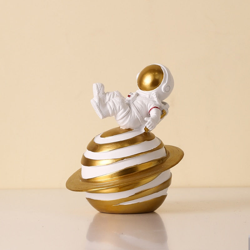 Nordic Modern Astronaut Miniature Figurines Resin Craft Home Fairy Garden Desk Decoration Furnishing Articles Room Accessories